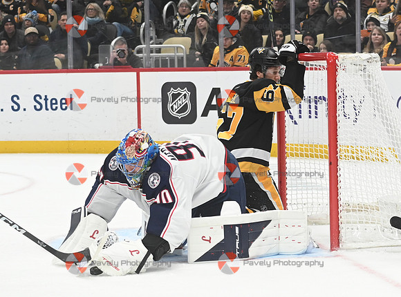 NHL: Columbus Blue Jackets at Pittsburgh Penguins