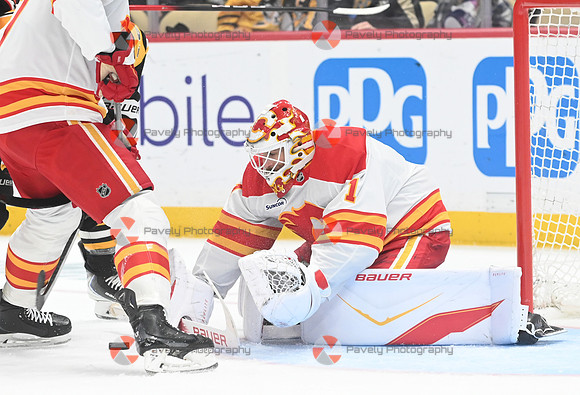 NHL: Calgary Flames at Pittsburgh Penguins
