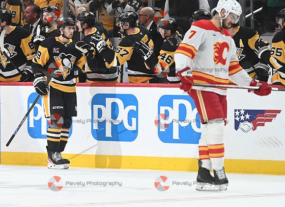 NHL: Calgary Flames at Pittsburgh Penguins