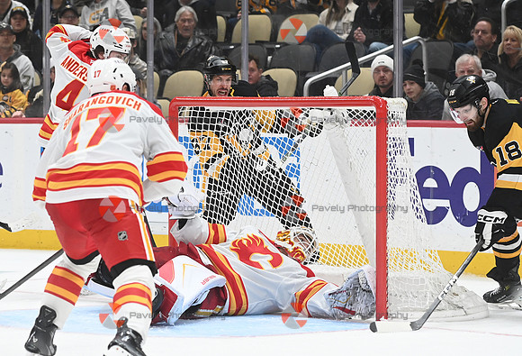 NHL: Calgary Flames at Pittsburgh Penguins