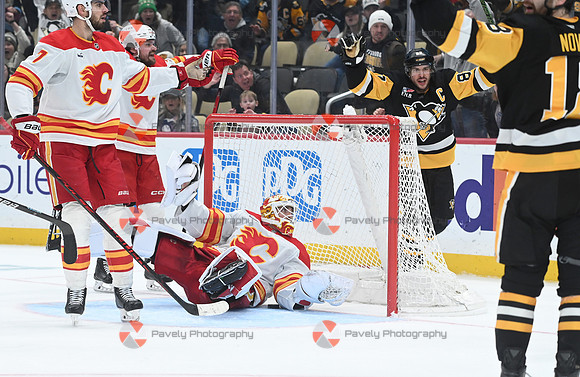 NHL: Calgary Flames at Pittsburgh Penguins