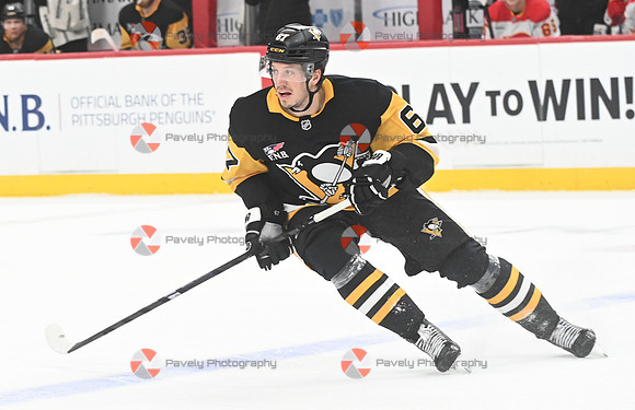 NHL: Calgary Flames at Pittsburgh Penguins