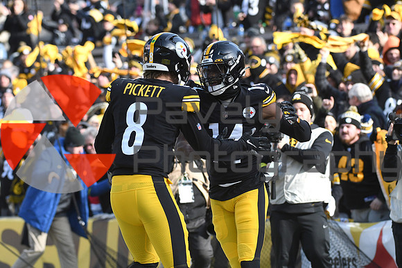 NFL: Cleveland Browns at Pittsburgh Steelers