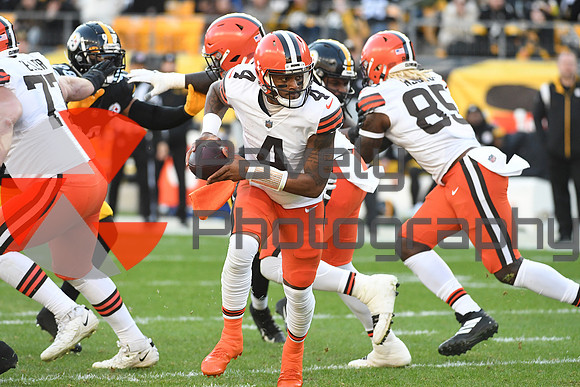 NFL: Cleveland Browns at Pittsburgh Steelers