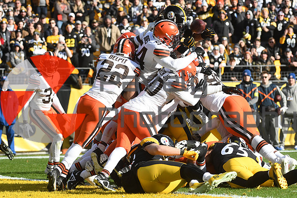 NFL: Cleveland Browns at Pittsburgh Steelers