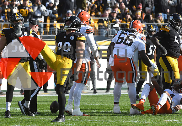 NFL: Cleveland Browns at Pittsburgh Steelers