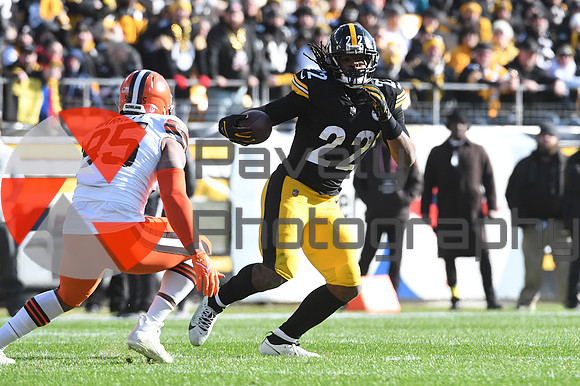 NFL: Cleveland Browns at Pittsburgh Steelers