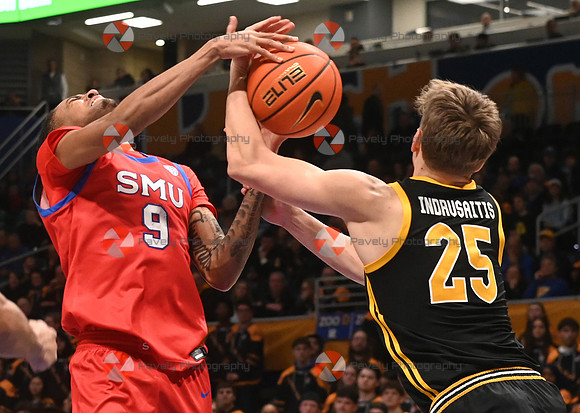 NCAA Basketball: Southern Methodist at Pittsburgh