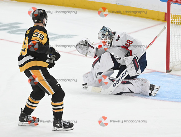 NHL: Washington Capitals at Pittsburgh Penguins