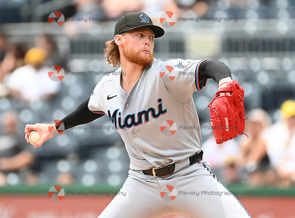 Marlins Pirates Baseball