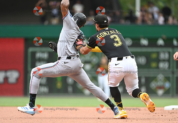 Marlins Pirates Baseball