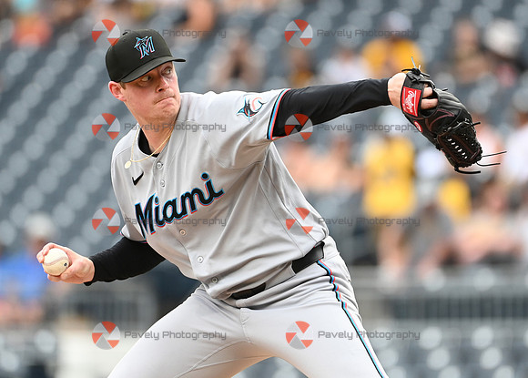 Marlins Pirates Baseball