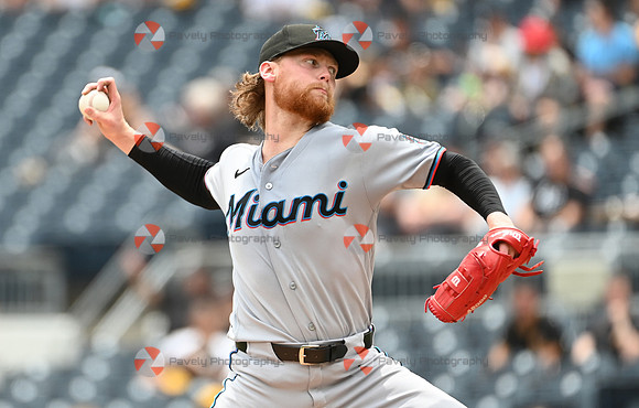 Marlins Pirates Baseball