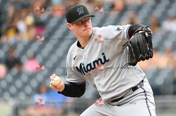 Marlins Pirates Baseball