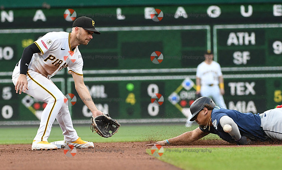 Mariners Pirates Baseball