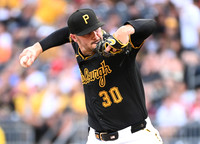 Braves Pirates Baseball
