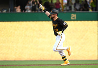 Braves Pirates Baseball