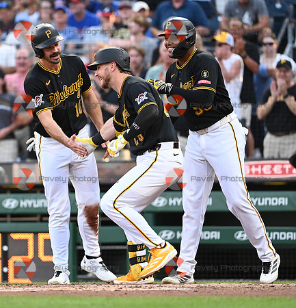 Braves Pirates Baseball
