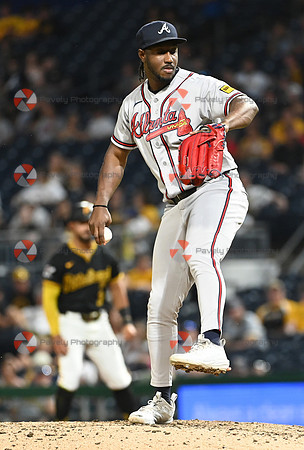 Braves Pirates Baseball