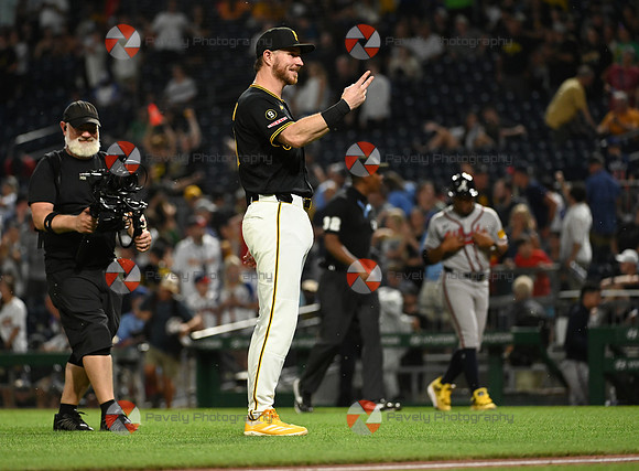 Braves Pirates Baseball