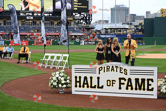 Angels Pirates Baseball