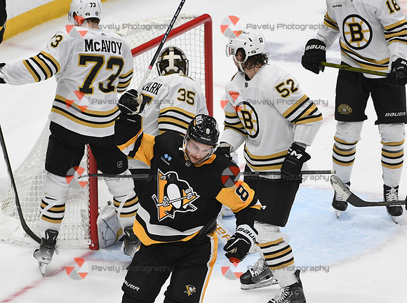 NHL: Boston Bruins at Pittsburgh Penguins