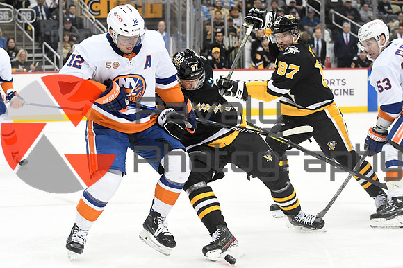 Islanders Penguins Hockey