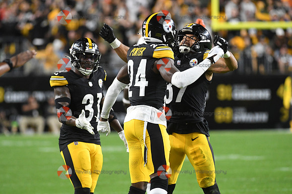 Browns Steelers Football