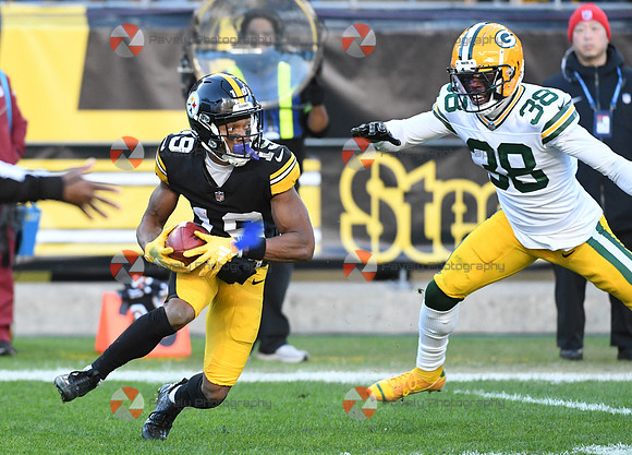 NFL: Green Bay Packers at Pittsburgh Steelers