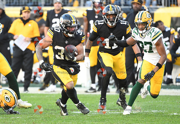 NFL: Green Bay Packers at Pittsburgh Steelers