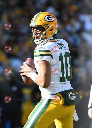 NFL: Green Bay Packers at Pittsburgh Steelers