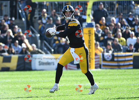NFL: Green Bay Packers at Pittsburgh Steelers