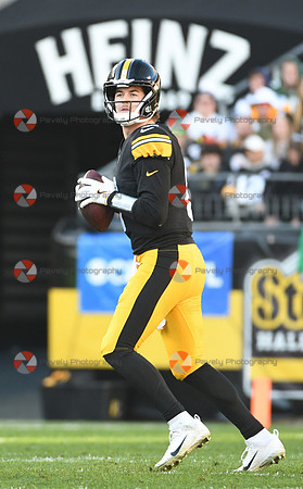 NFL: Green Bay Packers at Pittsburgh Steelers