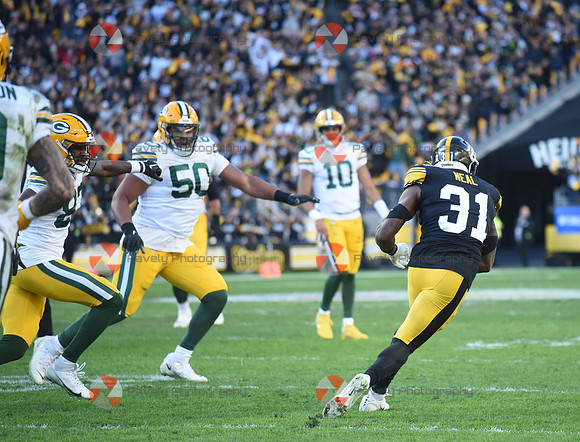 NFL: Green Bay Packers at Pittsburgh Steelers
