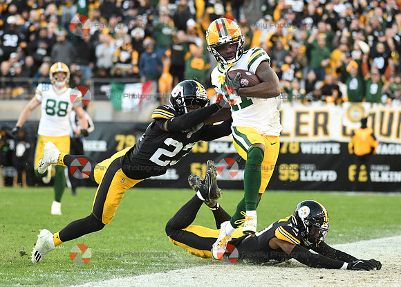 NFL: Green Bay Packers at Pittsburgh Steelers