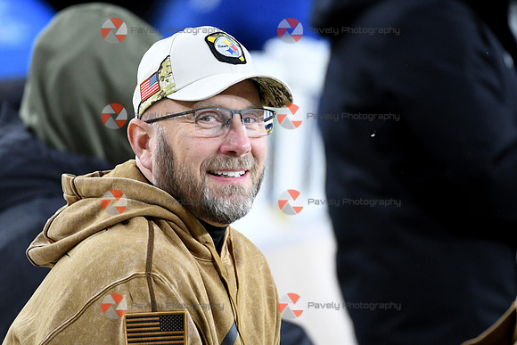 NFL: Tennessee Titans at Pittsburgh Steelers