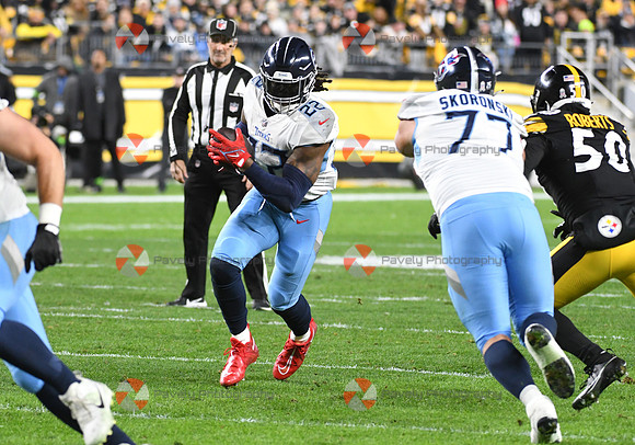 NFL: Tennessee Titans at Pittsburgh Steelers
