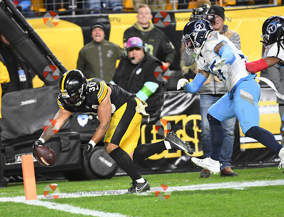 NFL: Tennessee Titans at Pittsburgh Steelers