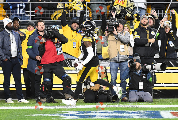 NFL: Tennessee Titans at Pittsburgh Steelers