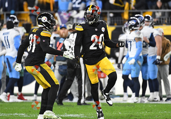 NFL: Tennessee Titans at Pittsburgh Steelers