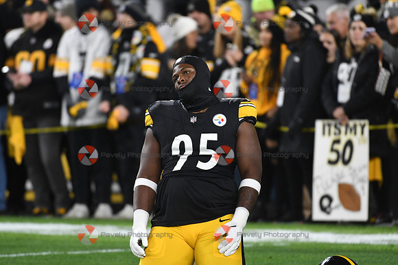 NFL: Tennessee Titans at Pittsburgh Steelers