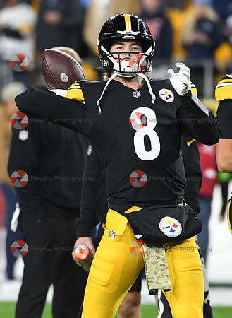 NFL: Tennessee Titans at Pittsburgh Steelers