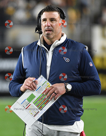 NFL: Tennessee Titans at Pittsburgh Steelers