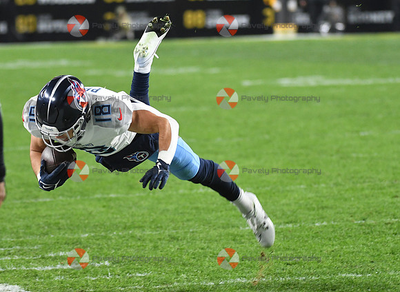 NFL: Tennessee Titans at Pittsburgh Steelers