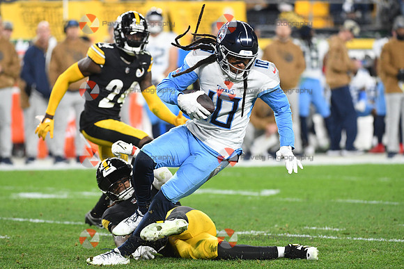 NFL: Tennessee Titans at Pittsburgh Steelers