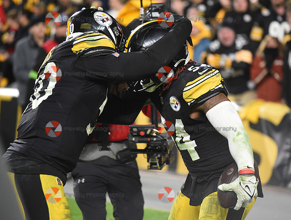 NFL: Tennessee Titans at Pittsburgh Steelers