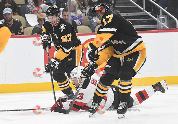 NHL: New Jersey Devils at Pittsburgh Penguins