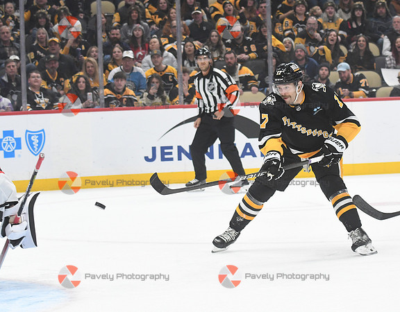NHL: New Jersey Devils at Pittsburgh Penguins