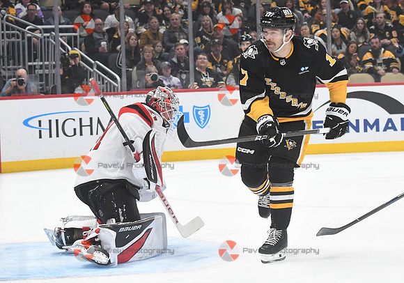 NHL: New Jersey Devils at Pittsburgh Penguins