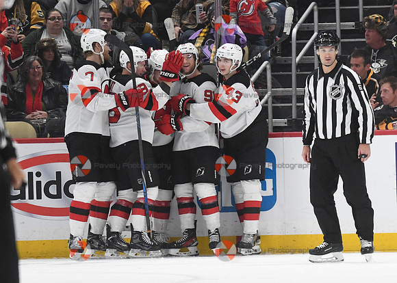 NHL: New Jersey Devils at Pittsburgh Penguins